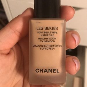 Chanel les beiges foundation in no 20 used twice